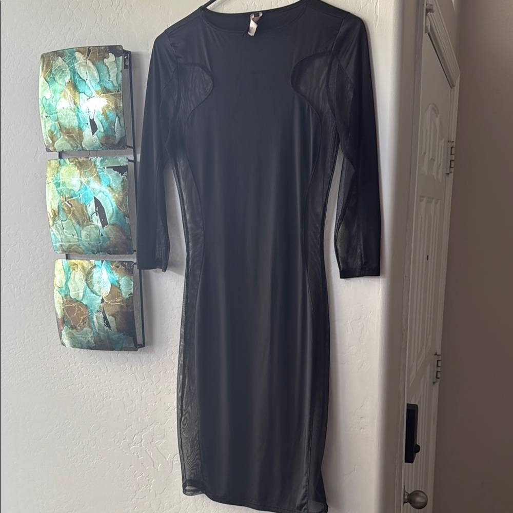 Elegant Black Sheath Dress🖤